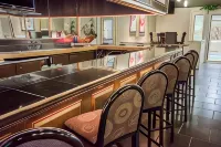 Radisson Hotel Louisville North - bar