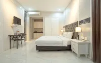 Life Emerald Hotel Surabaya