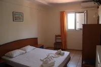 Metaxa Hotel - 2-Star