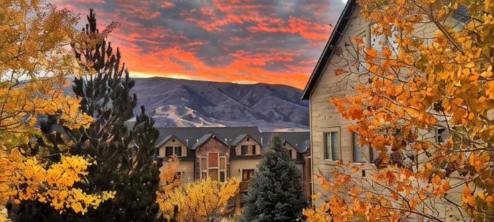 Powder Mountain Base Camp - Moose Hollow Ski and Golf Hotels in Weber County