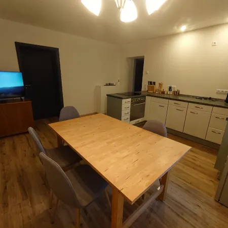 Stella vacation apartment - 10 minutes to the lake or into town