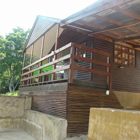 Tsanana Log Cabins and Mullberry Lane Suites