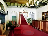 Hotel Villa Kinzica Các khách sạn gần Quảng trường Hiệp sĩ