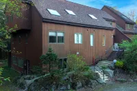 NEW-Stowecation-Lux 5bd-Hot Tub-Sauna-Game Room - 4-Star