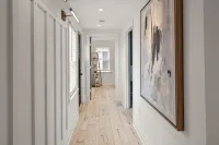 Casablanca-Luxury Retreat/2 Kings/Steps to Beach/PetFriendly