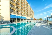 Crystal Coast Oceanfront Hotel - parking