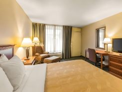 Quality Inn & Suites McDonough South I-75