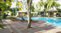Langkah Syabas Beach Resort - Bãi biển