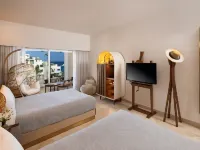 ME Cabo by Meliá – Adults Only Hotels near Barómetro