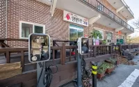 Hadong Yeongbingak - parking
