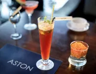 Aston Inn Mataram - bar