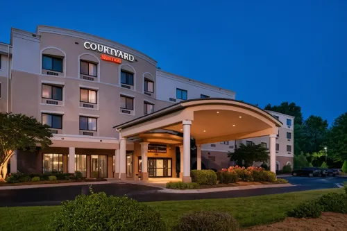 Courtyard High Point - 3-Star
