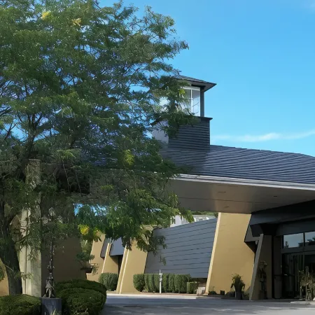 Park Inn by Radisson Sharon
