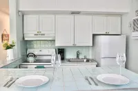 Seabreeze Suite Studio on Hollywood Beach