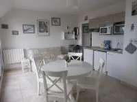 2-star sea view apartment in Kervoyal - 2 tähden