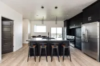 Brand New Modern - 1 bed 1 bath w/ Sunset Views - Lejligheder