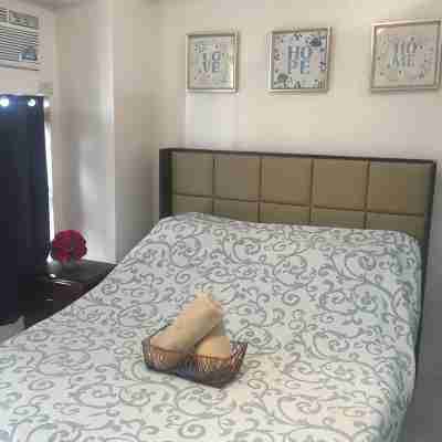 Blissful Hill Tagaytay Condotel with Netflix Rooms