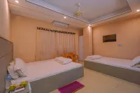 Hotel Grand Usman - parking