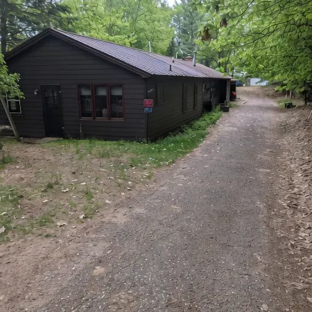 Northwoods Nirvana! Cozy Winter Cabin on Catfish Lake