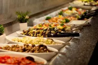 Rydges Esplanade Resort Cairns - breakfast