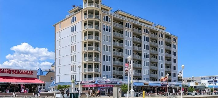 Belmont Towers 409 HUGE BALCONY, Boardwalk, Pool, Gym, Sauna, Ocean & Bay Views! Ξενοδοχεία στην πόλη Worcester County
