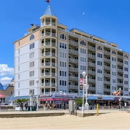 Belmont Towers 409 HUGE BALCONY, Boardwalk, Pool, Gym, Sauna, Ocean & Bay Views!