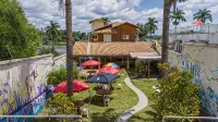 Woods Hostel - Hostels