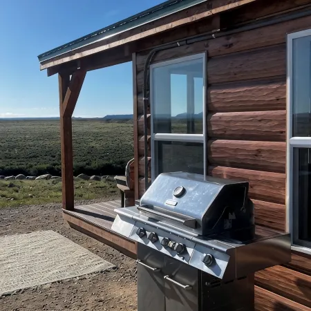 Yellowstone River View! Elegant and Peaceful Getaway with Modern Amenities!