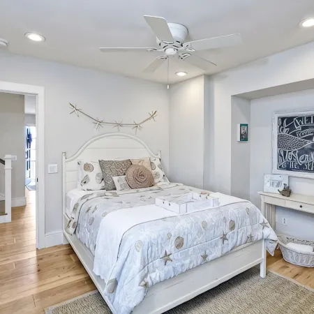 Coastal Get-Away Where Summer Never Ends!