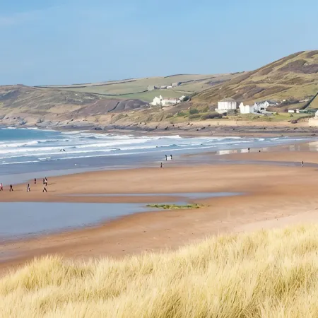 Sea Dunes - a Croyde bungalow with sea views & easy walk to the beach or village