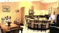 Apollo Beach Retreat Pet-Friendly 3Br w/ Private Heated Pool, Preserve & Beaches - 3-Star