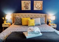 The Lakeside Getaway - newly renovated condo on Lake Conroe - balcony
