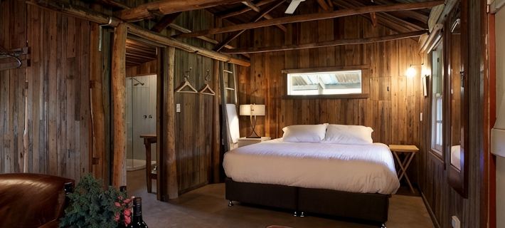 Historic Miners Cottage on Howqua River Hotels in Mansfield