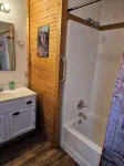 Sweeton Creek cozy cabin just minutes from Lake Norfork - Wifi