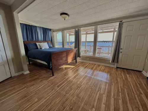 False River Waterfront property - 3-Star