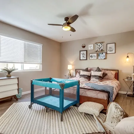 Boho Chic Family-Friendly Retreat! Walk to Beach!