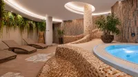 Wellton Riga Hotel & Spa - Hot Tub