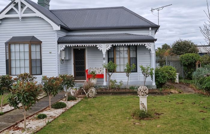 The Red Door - 1 Bedroom Studio and Bfst