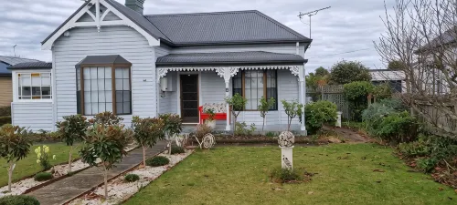 The Red Door - 1 Bedroom Studio and Bfst - Wifi