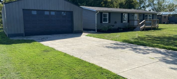 Quaint recently renovated house walking distance to  Lake Shore Park. Hotéis em Ashtabula County