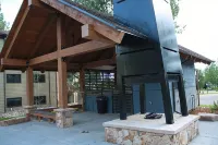 Affordable, updated, quiet, location, location, location! - 2-Star