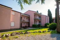 Belvedere Resort Hotels - parking