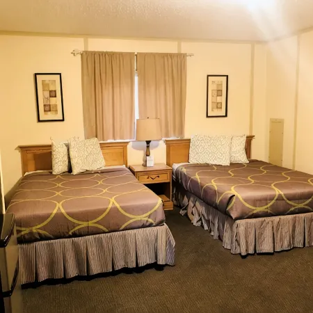Marinette Inn