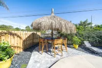 Oasis House: Heated Pool & Spa 300ft Walk to Beach - 4-Sterne