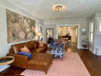 Classic craftsman centrally located close to downtown, VSU and SGMC - Boutique