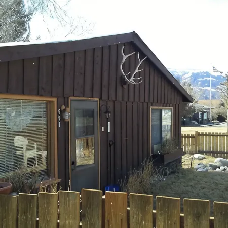 All the Comforts Of Home Surrounded By The Rocky Mtns Yellowstone Park