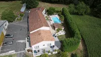 Les Cuves - Saintes - parking