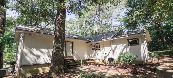 Lake Lodge - 2 bed / 2 bath Cabin Hotels in Jackson County