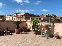 Panoramic Castle Apt Penthouse Trastevere Old Town - Apartments