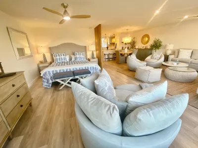 Newly Remodeled and Well Equipped Higher up Unit 1007 at a Great Price! Hotels in Diamond Head